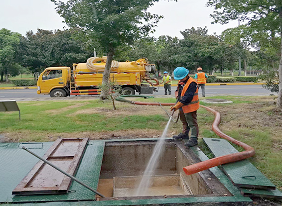 纳雍化油池清理